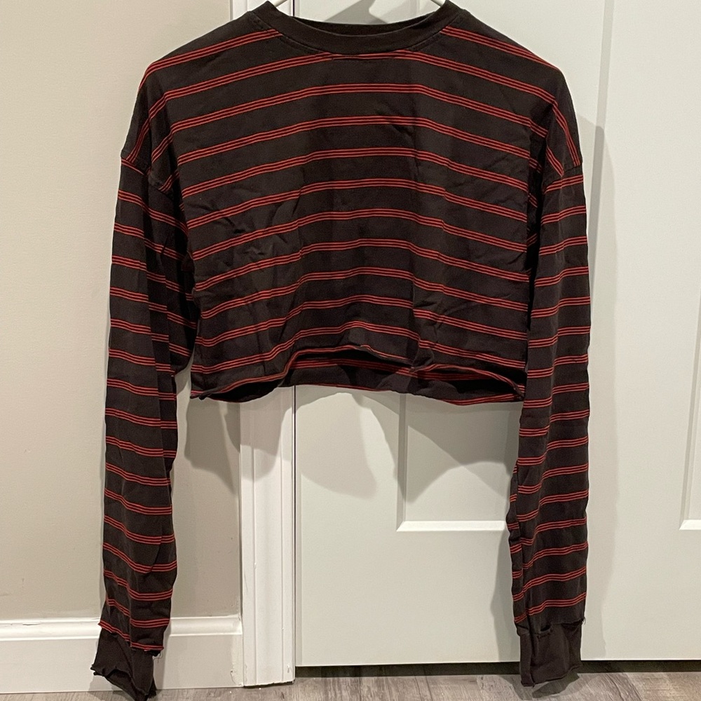Black and red , one size , Joah Brown long sleeve crop top